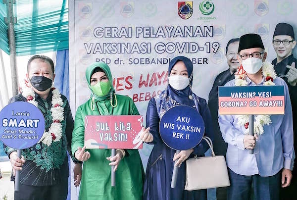 Lansia di Jember Bisa Vaksinasi COVID-19 Sekarang. Gratis, Cukup Bawa KTP